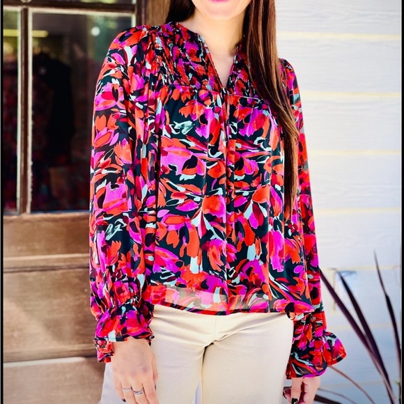 entro Tops - Entro Red Dalia Abstract Floral Shirred Detail Puff Sleeve Blouse Women’s Large